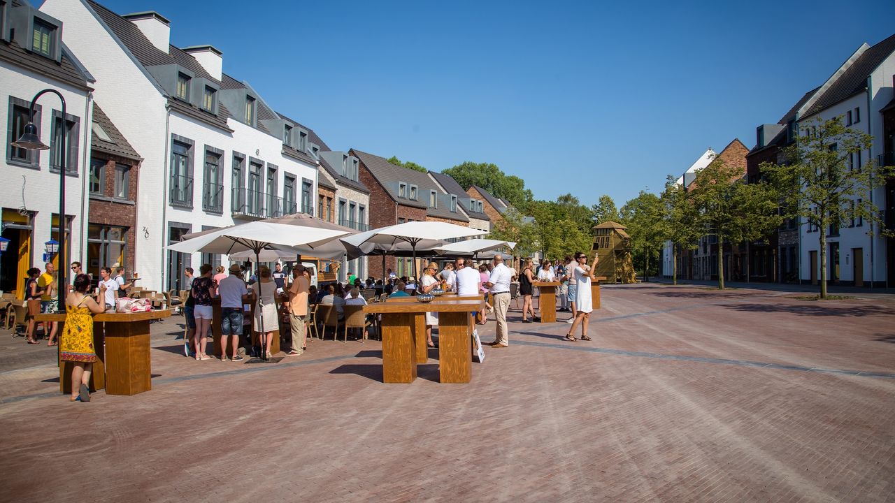 ExteriorSummer ExteriorSummer